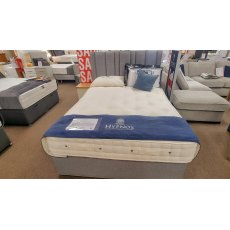 Hypnos Studley 5'0 Kingsize Bed Hypnos Studley 5'0 Kingsize Bed