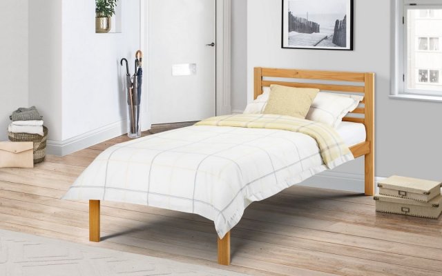 Martha Bedframe