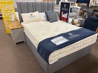 Hypnos Studley 5'0 Kingsize 4 Drawer Bed + Matching Headboard