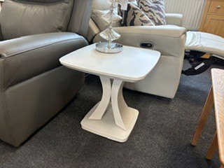 Sofia Lamp Table